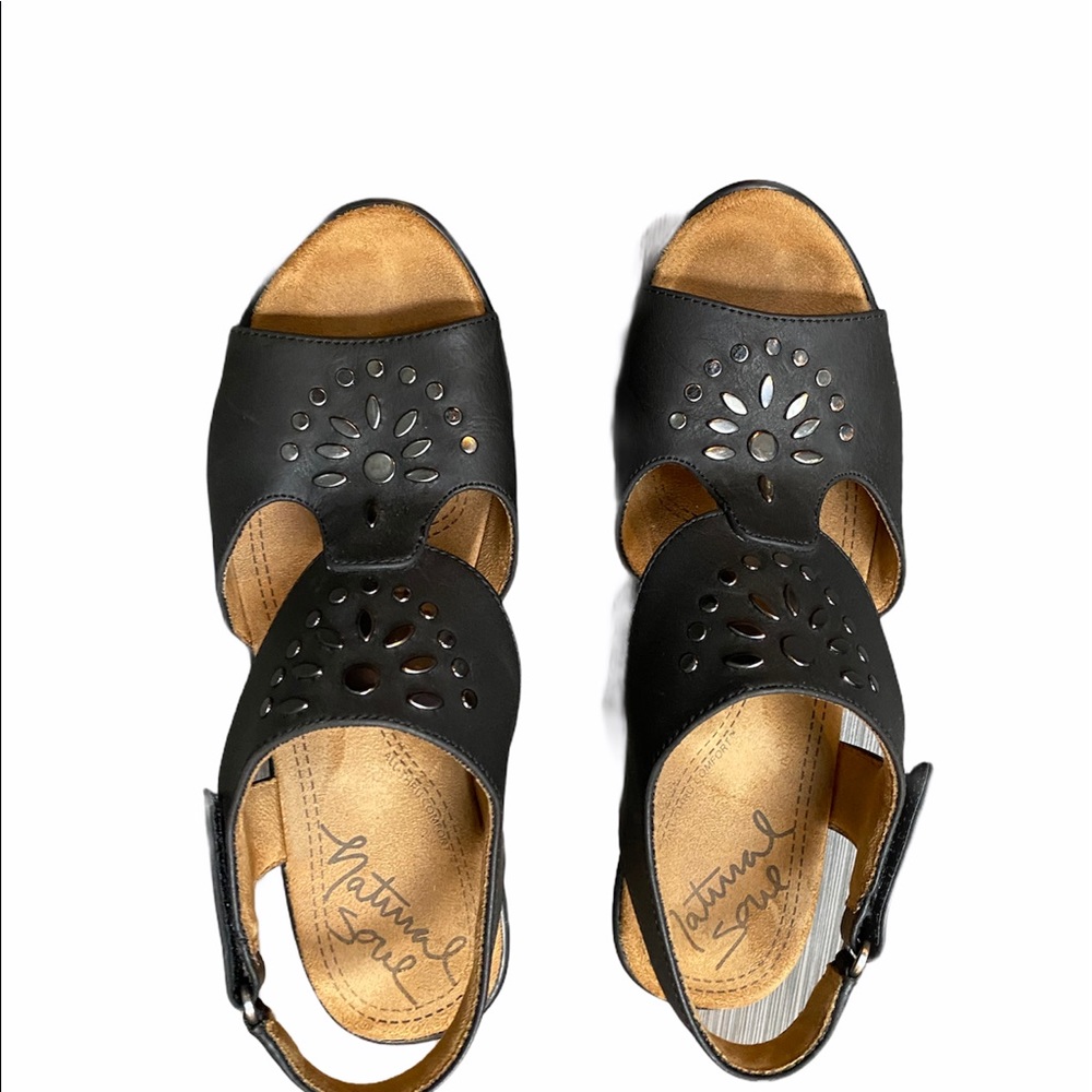 Natural Soul black  leather sandals
